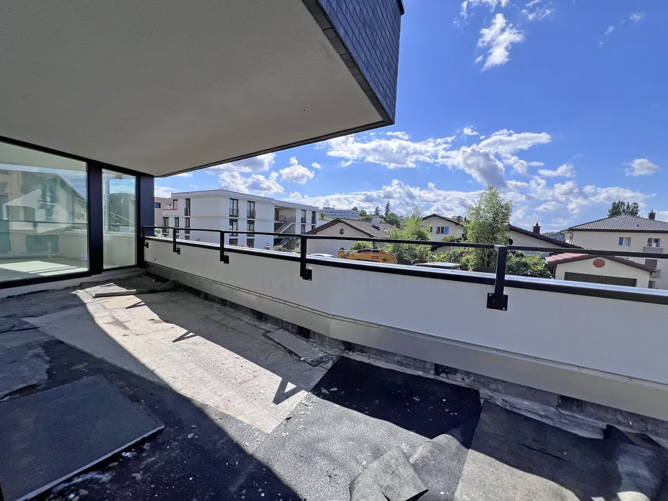 4.5 pièces au rez-de-jardin - Élégance architecturale !