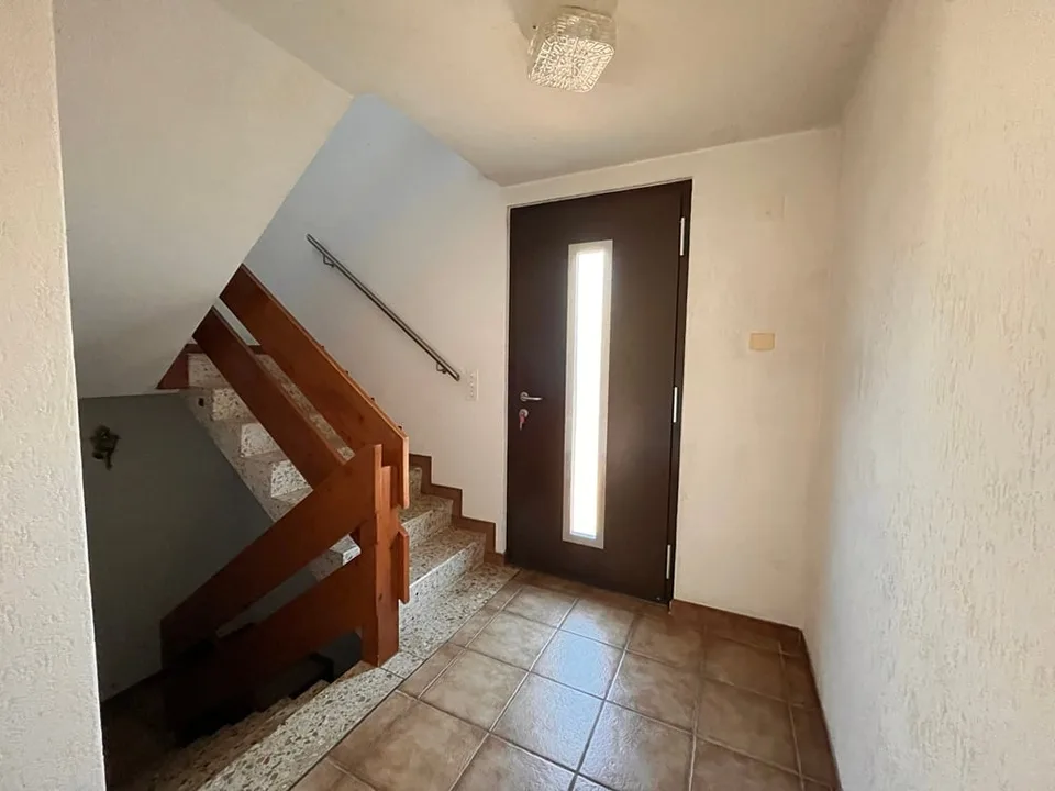 House, Mervelier - 595000