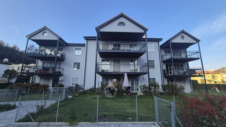 Appartamento 3.5 locali con giardino a Pambio-Noranco