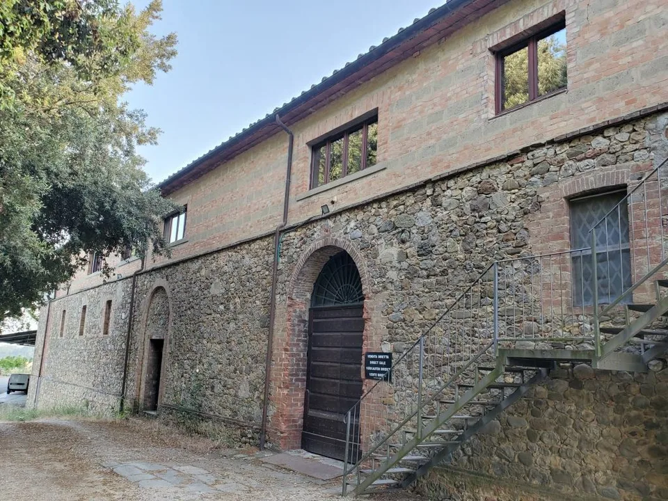 Vigneti di ca. 500 ettari con Ulivi, Bosco con Tartufi in Chianti