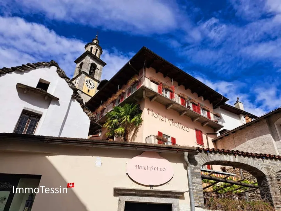 GELEGENHEIT: 20 Zimmer Hotel mit Restaurant - Historischer Luxus in zeitlosem Design aus dem 18. Jahrhundert
