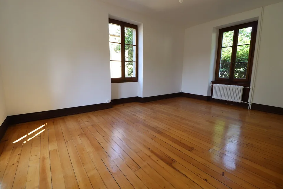 Aigle – Haus mit Charme - Renoviert - 3.5 Zimmer - 19. Jahrhundert