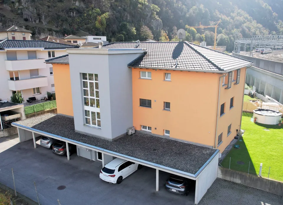 Appartement avec beau jardin dans une petite et élégante construction