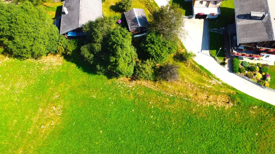 Terreno edificabile ai margini del bosco a Goms – foto 14 di 17