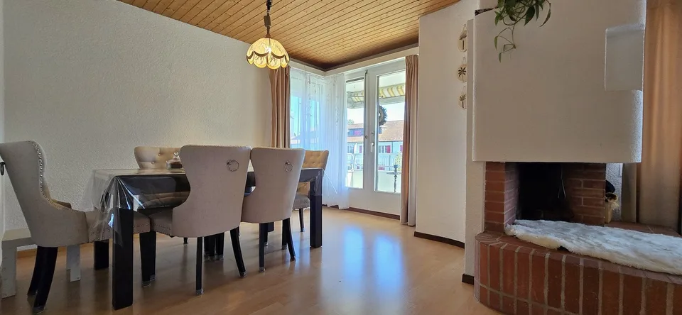 Appartement lumineux 4.5 pièces avec balcon panoramique à Bern Bümpliz, votre nouveau chez-vous avec vue lointaine
