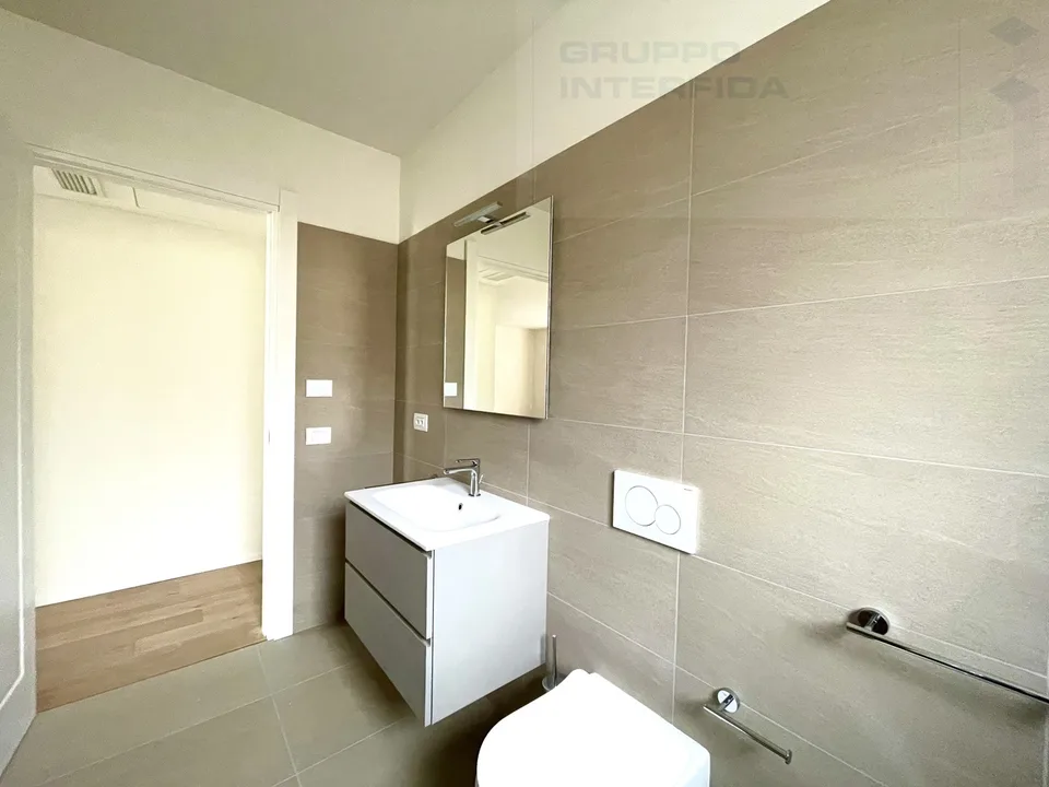NEUES ZWEIZIMMERWOHNUNG – Foto 7 von 9