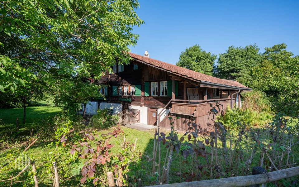 ImmoWyss - 1615 m2 di terreno edificabile in zona W2 con vista meravigliosa sul Niesen