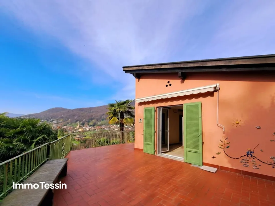 OCCASION : Villa exclusive et élégante avec charme intemporel & vue sur le lac de Lugano