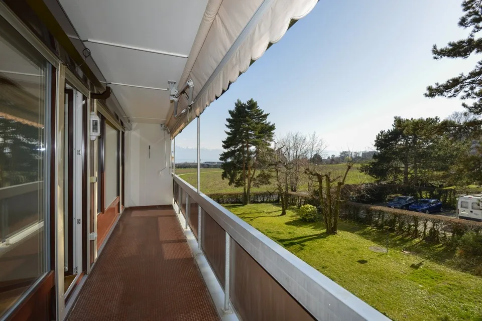 Charmantes und geräumiges 3.5-Zimmer-Apartment mit Balkon/Loggia und Parkplatz