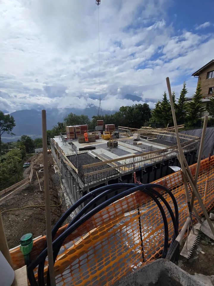 Prachtvolle 3,5-Zimmer-Wohnung in Montana mit atemberaubendem Blick
