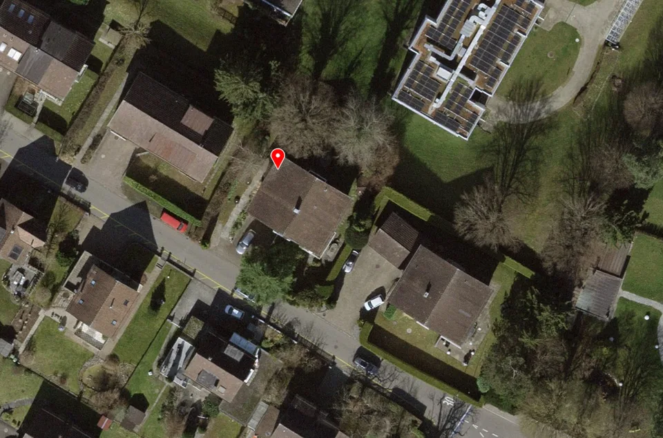 Detached 3-family house