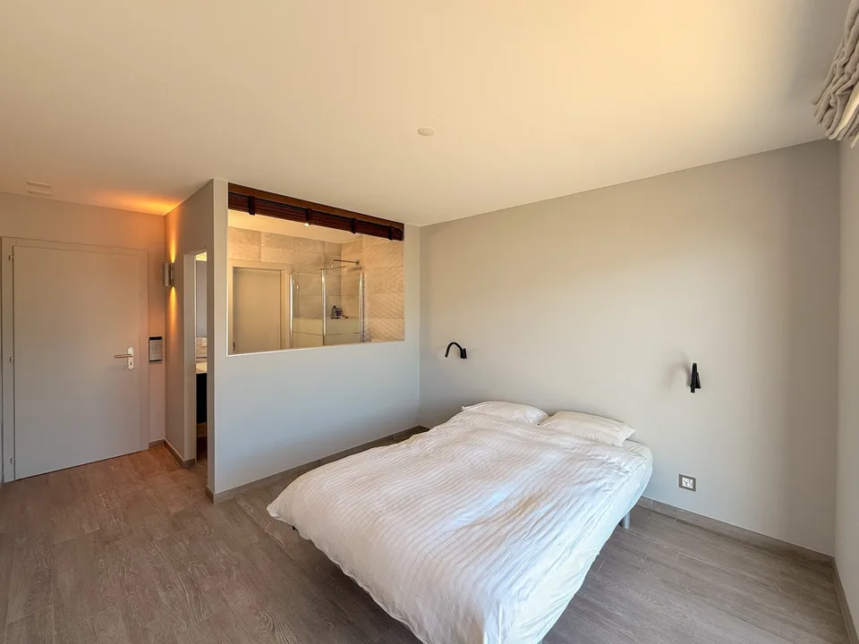Splendid apartment with panoramic views of the mountains and the valley