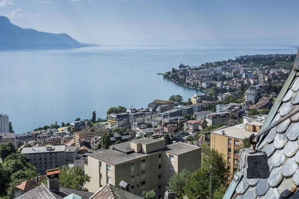 Maison villageoise de caractère balcon en toiture avec très belle vue