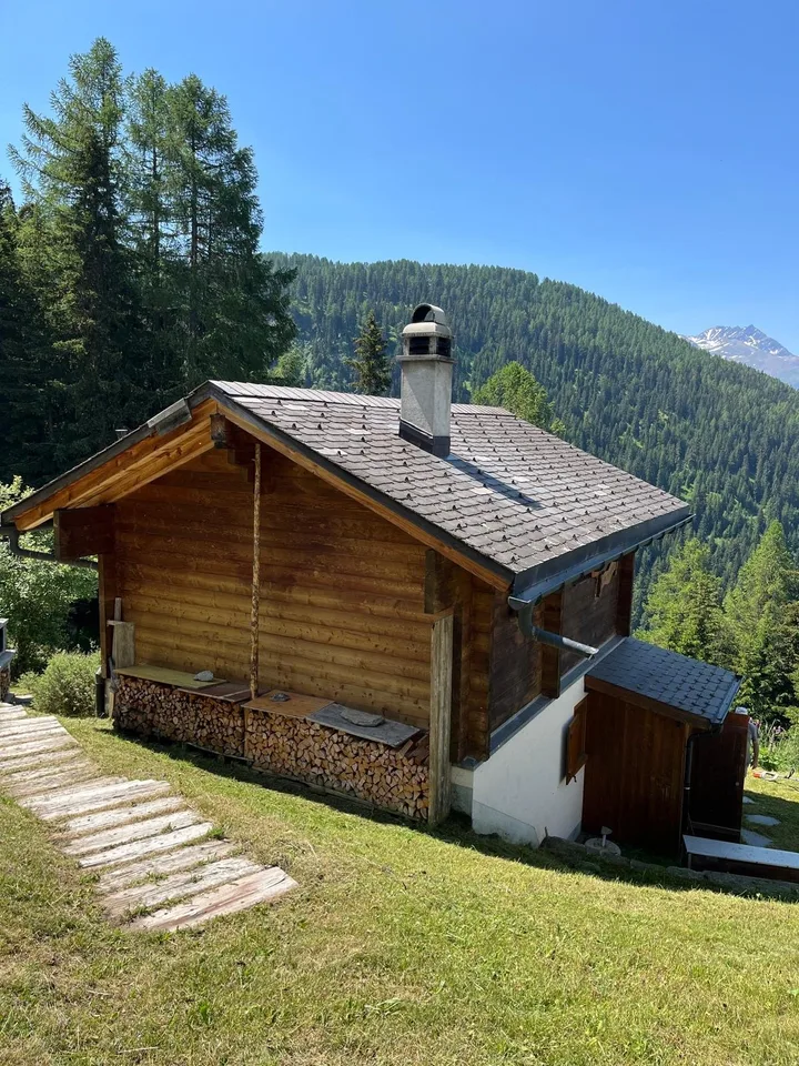 Alphütte / Chalet in idyllischer Berglandschaft (2t Wohungs bewilligt) – Foto 6 von 20