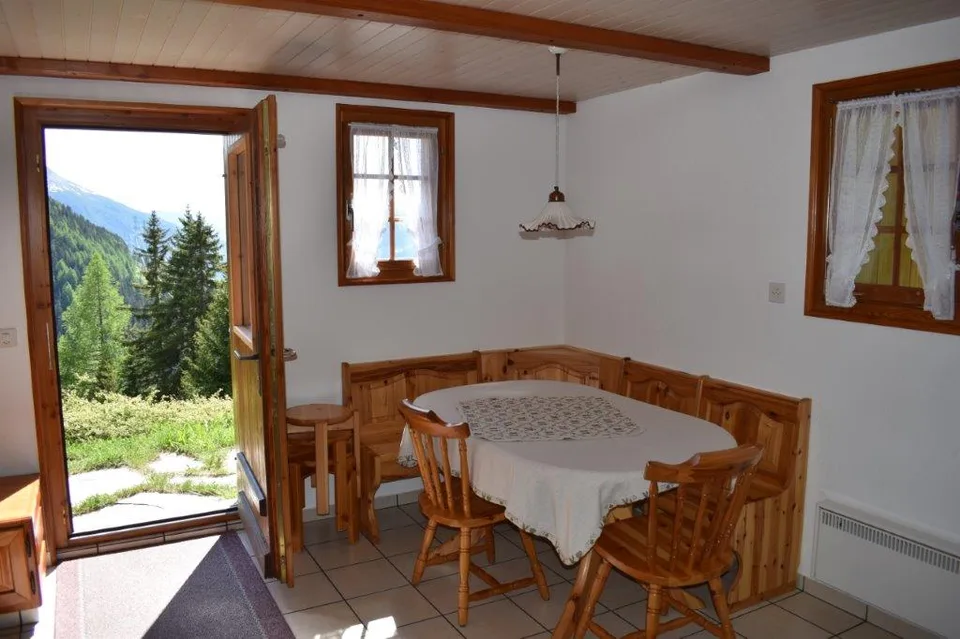 Alphütte / Chalet in idyllischer Berglandschaft (2t Wohungs bewilligt) – Foto 12 von 20