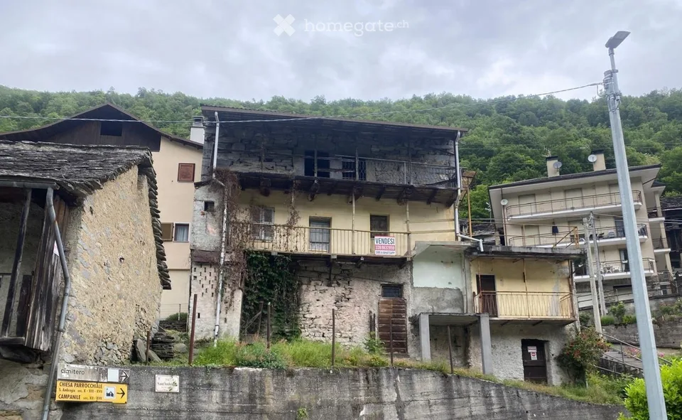 Vendo rustico da ristrutturare in Valle d'Antrona (Italia)