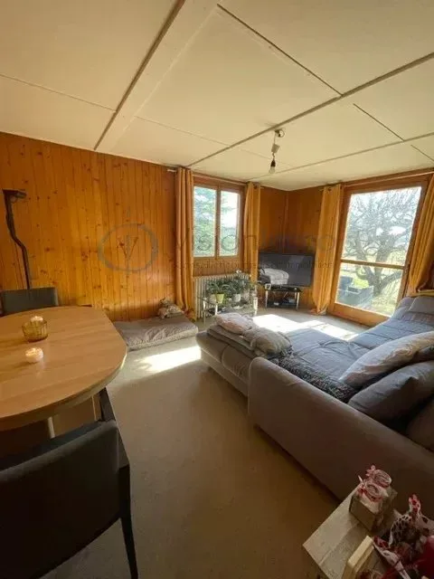 INDIVIDUAL HOUSE TO RENOVATE ? GREAT POTENTIAL ON LARGE PLOT IN AGRICULTURAL ZONE – photo 9 of 13