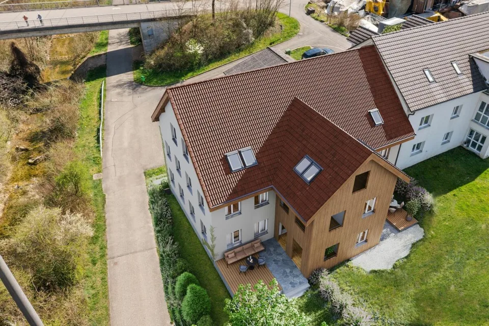PROJEKTANKÜNDIGUNG: Moderne Architektur trifft ländliche Idylle
