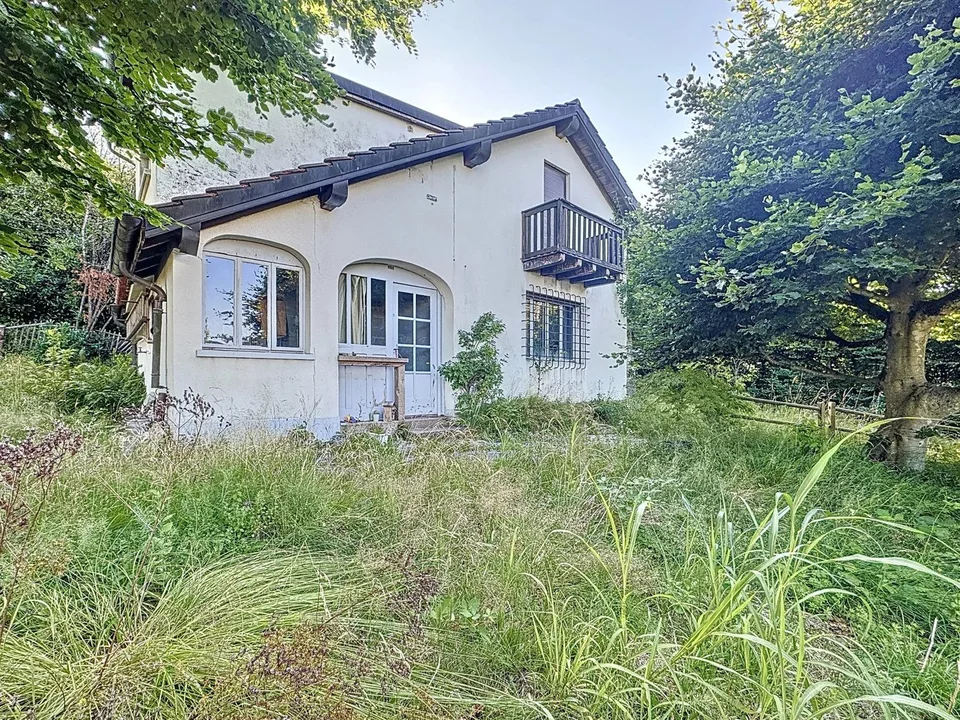 Parcelle idéalement située et constructible