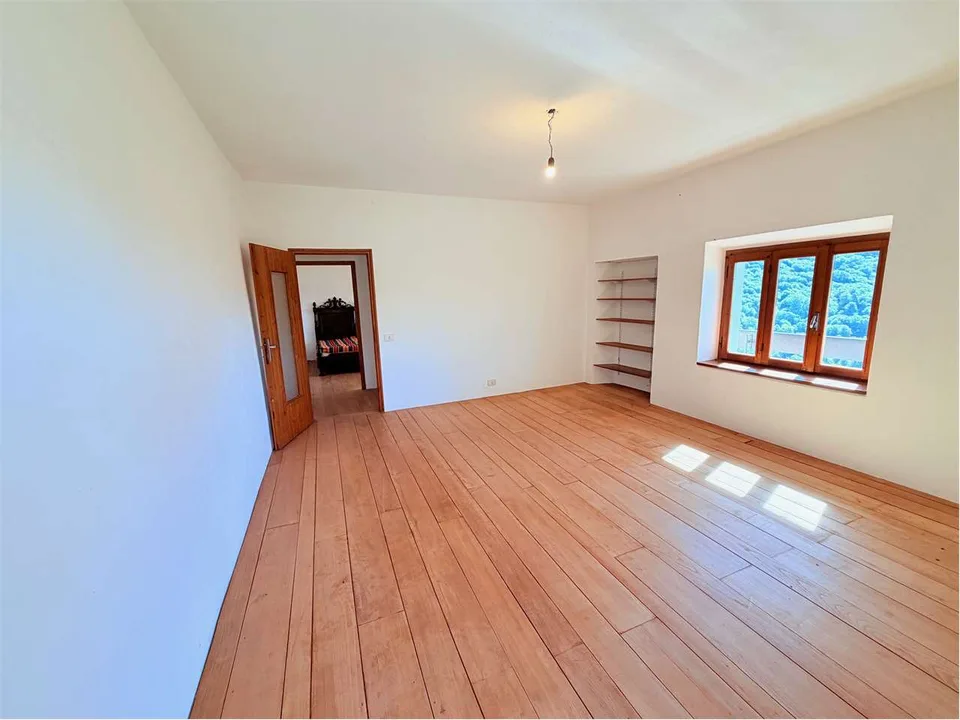 Curata casa di campagna in una posizione soleggiata e riservata con sp – foto 13 di 13