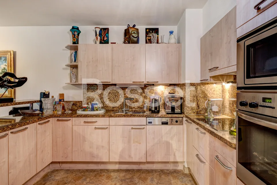 Appartement lumineux avec terrasse, proche du Lac et commerces