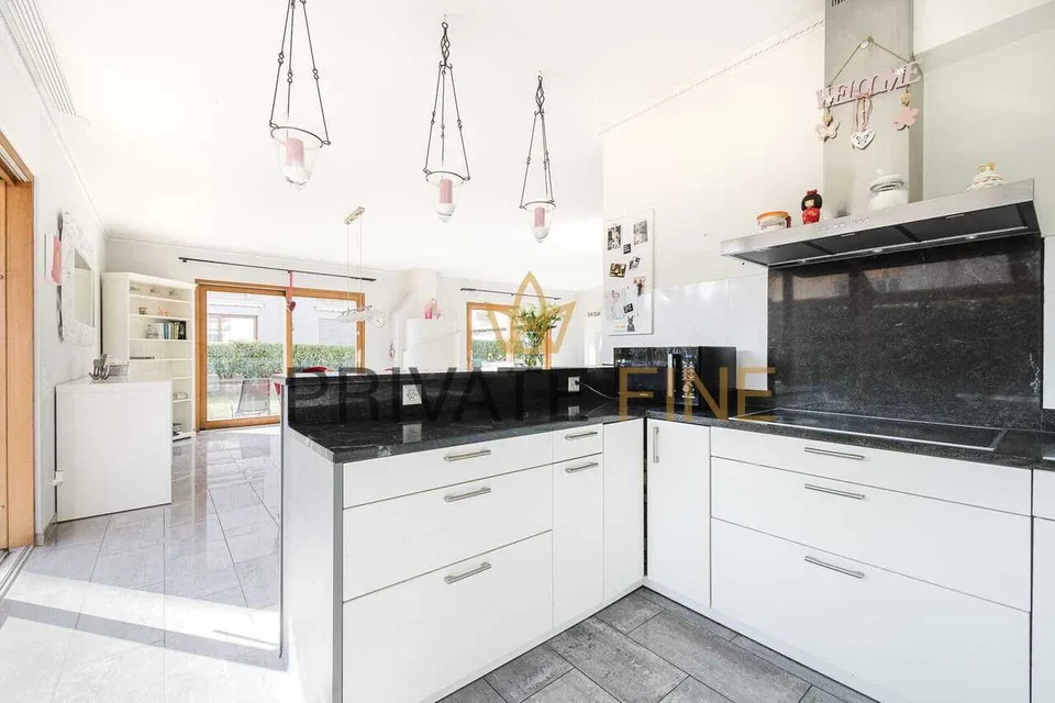 Moderne 5.5 Zi.-Villa mit privatem Garten (52)