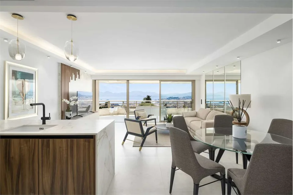 Splendide appartement avec vue panoramique sur la mer