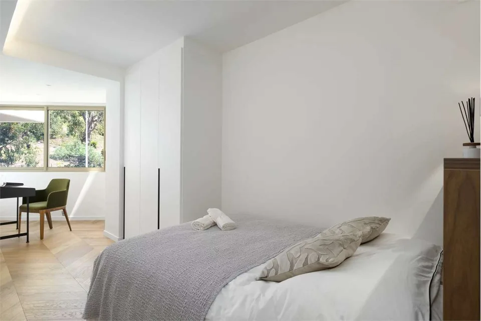 Splendid apartment with panoramic sea view – photo 10 of 12