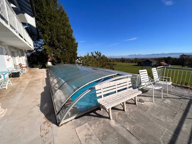Einfamilienhaus in Barterzahlung bei Nyon mit Panoramablick auf den See
