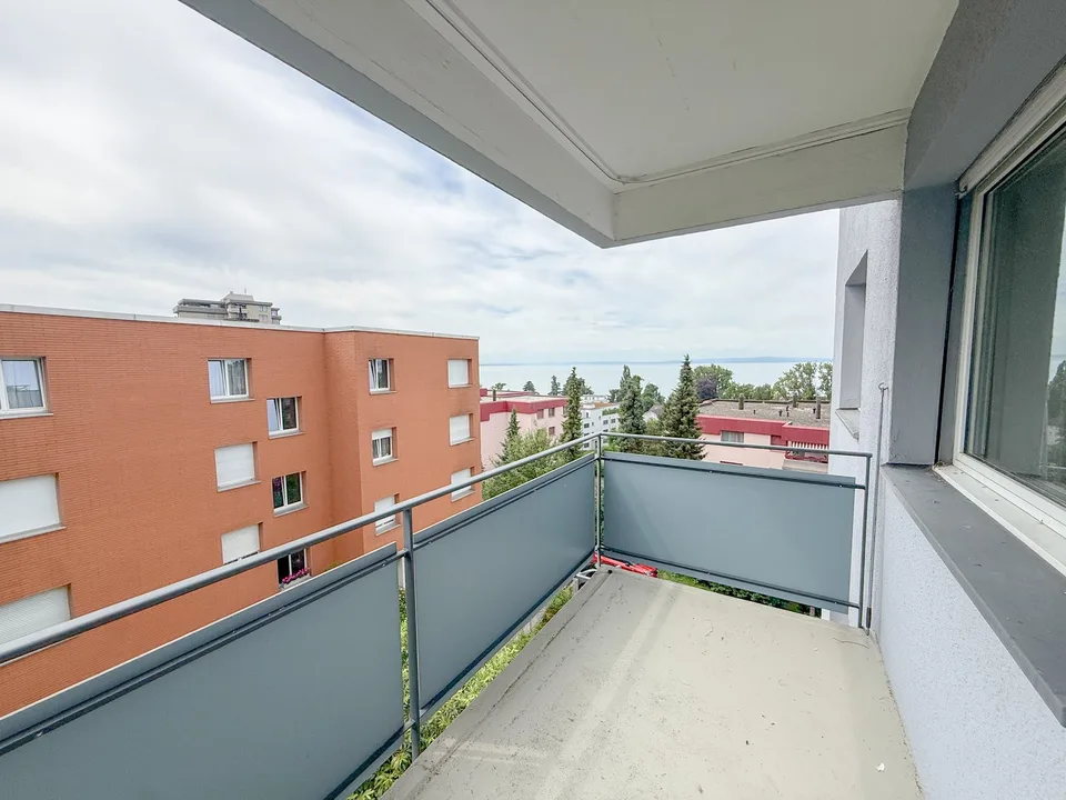 Charmante 4.5-Zimmer-Wohnung mit Balkon und schöner Aussicht in Rorschacherberg