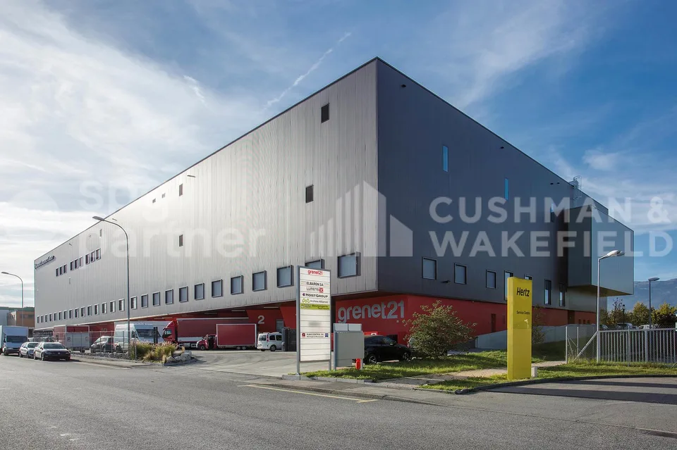 Grenet 21 - Magazzini logistici, laboratori artigianali e uffici moderni con terrazza