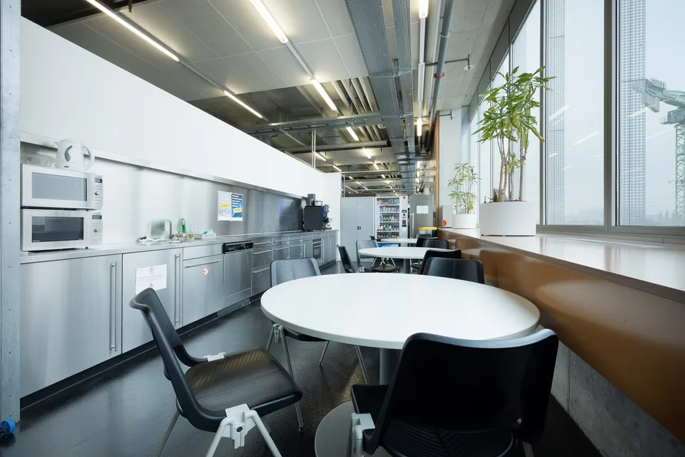 Espaces de production modernes avec des possibilités d'utilisation polyvalentes à Risch-Rotkreuz