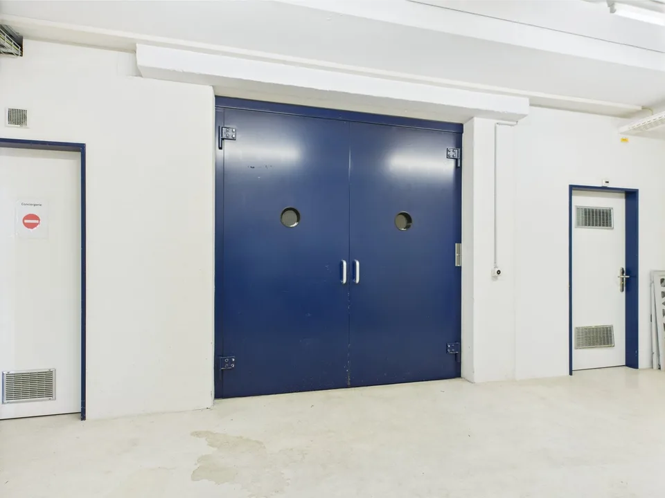 350m2 Modern Office Space in Central Murten – photo 19 of 21