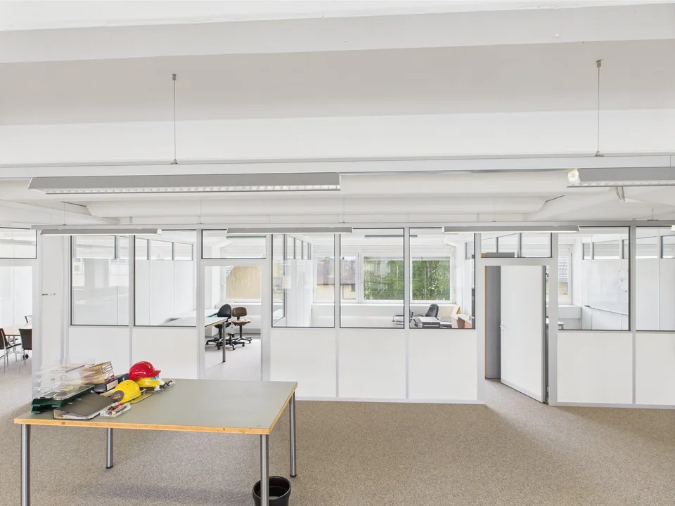 350m2 Modern Office Space in Central Murten – photo 10 of 21