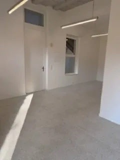 Bureau, atelier ou espace de loisirs à louer à Münchenbuchsee