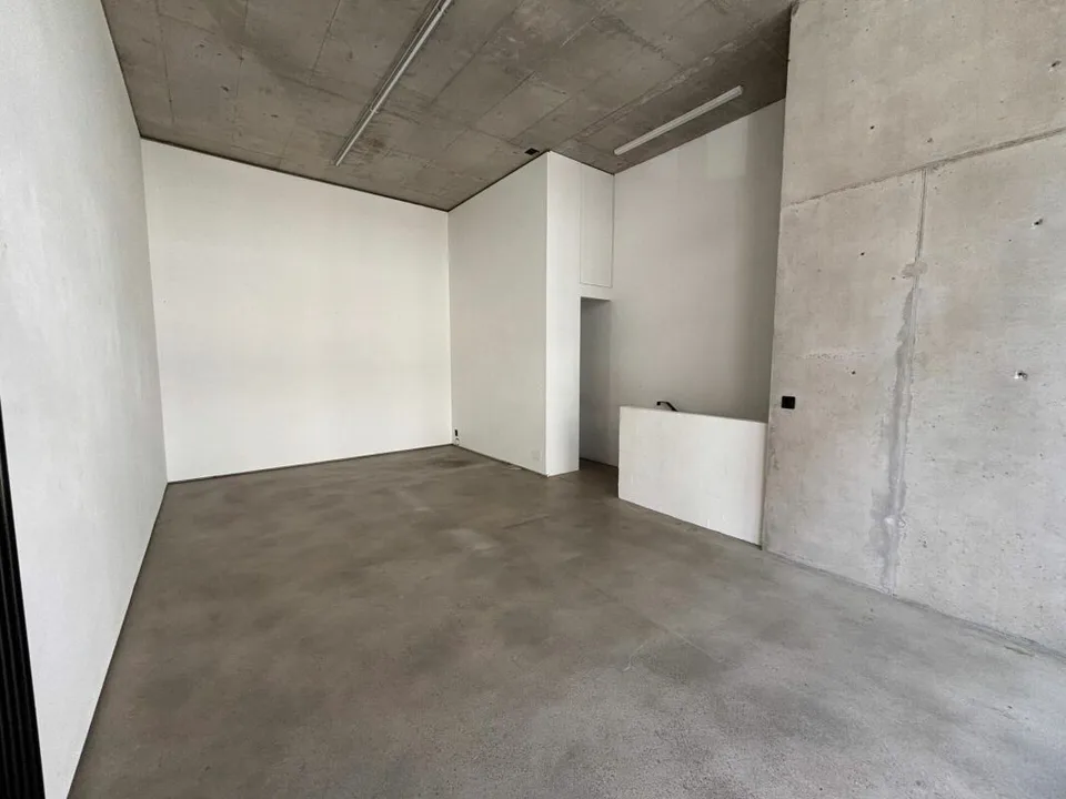 Kommerzielle Arcade von 75 m2 im Stadtzentrum