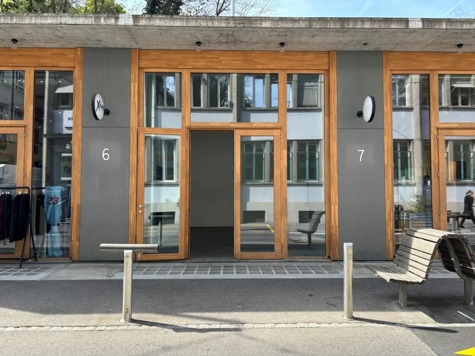 Kommerzielle Arcade von 75 m2 im Stadtzentrum