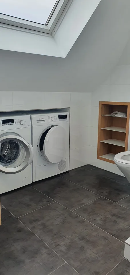 schöne zweistöckige 3.5-Zimmer Dachwohnung in Sitterdorf