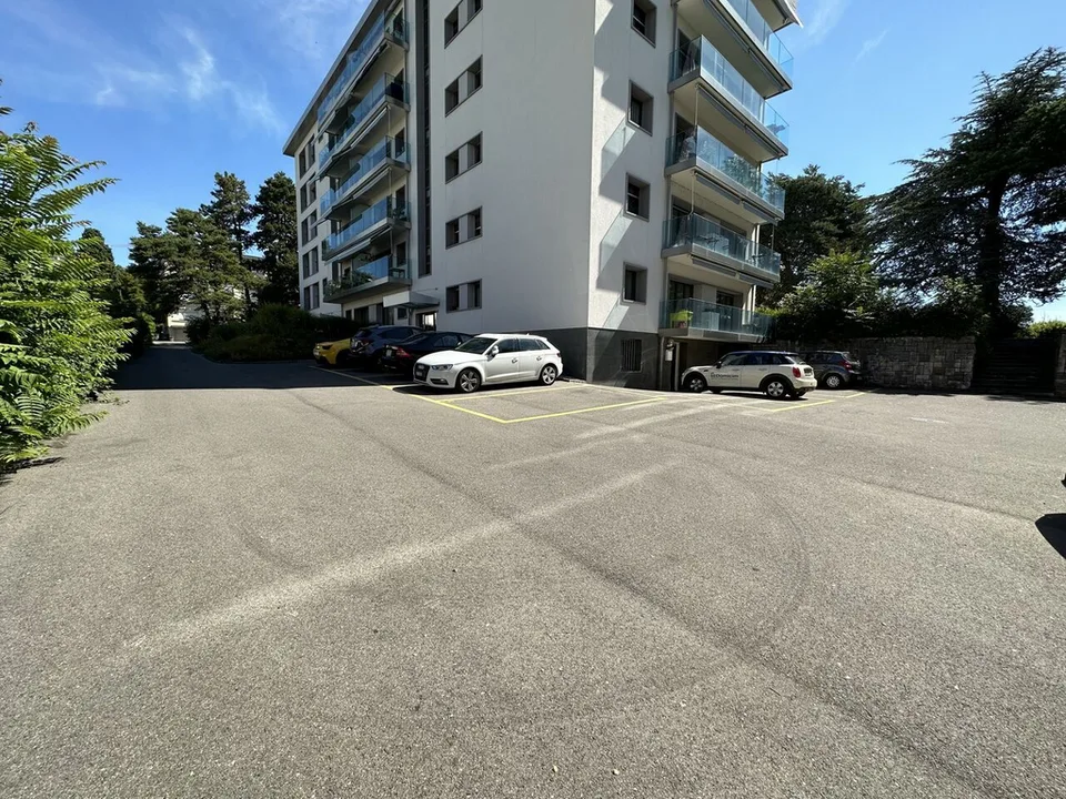 Rte de Vevey 45 - Local avec WC