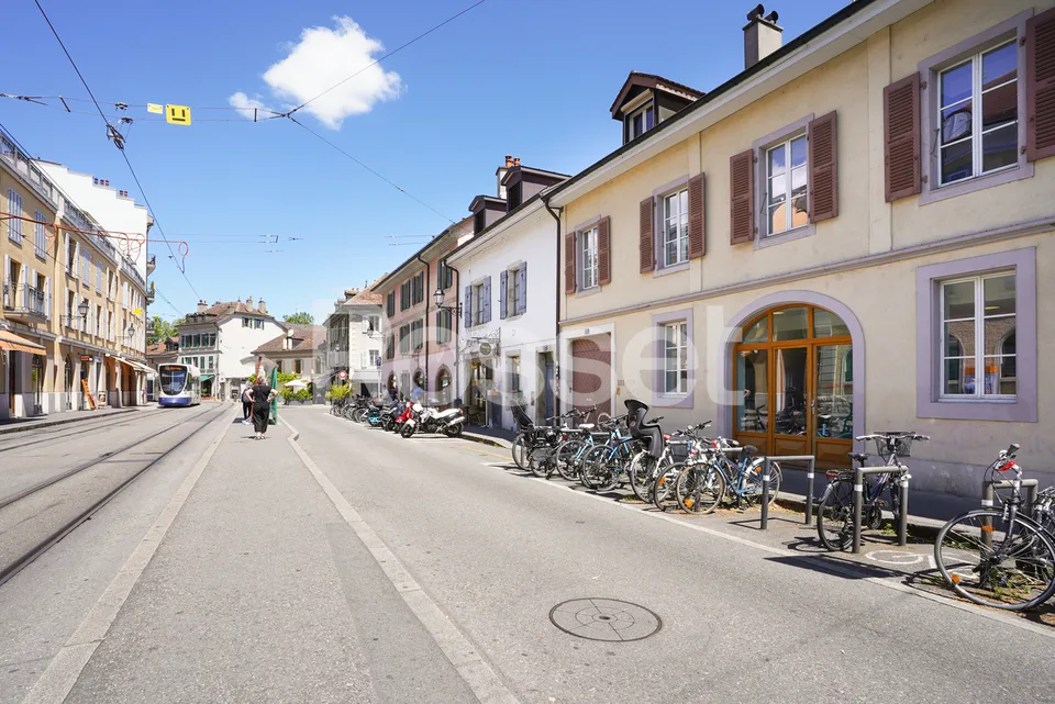 Belle arcade d'env. 80m²
