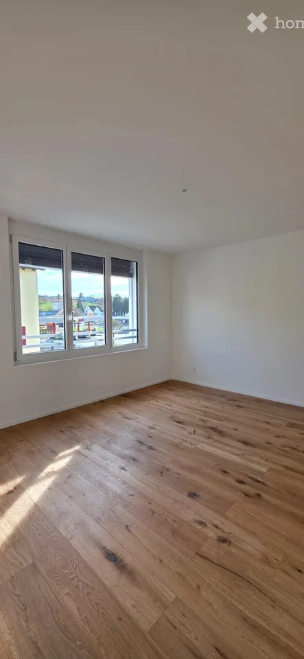Nuova Costruzione - Appartamento 3.5 Locali Luminoso con Balcone a Kreuzlingen