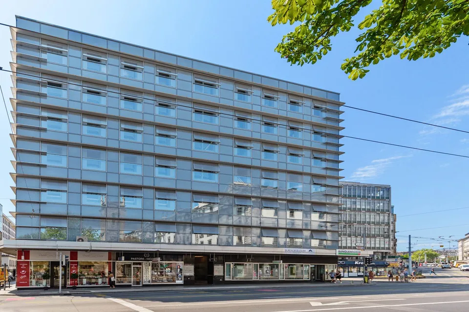 Bureaux aménagés de 465 m2 – Rue du Mont-Blanc 7