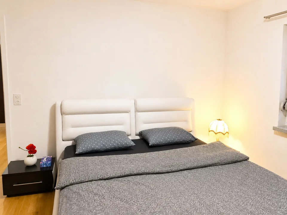 3,5-Zimmer-Wohnung voll möbliert in Glattbrugg – Nahe Flughafen Zürich & Geschäftszentren