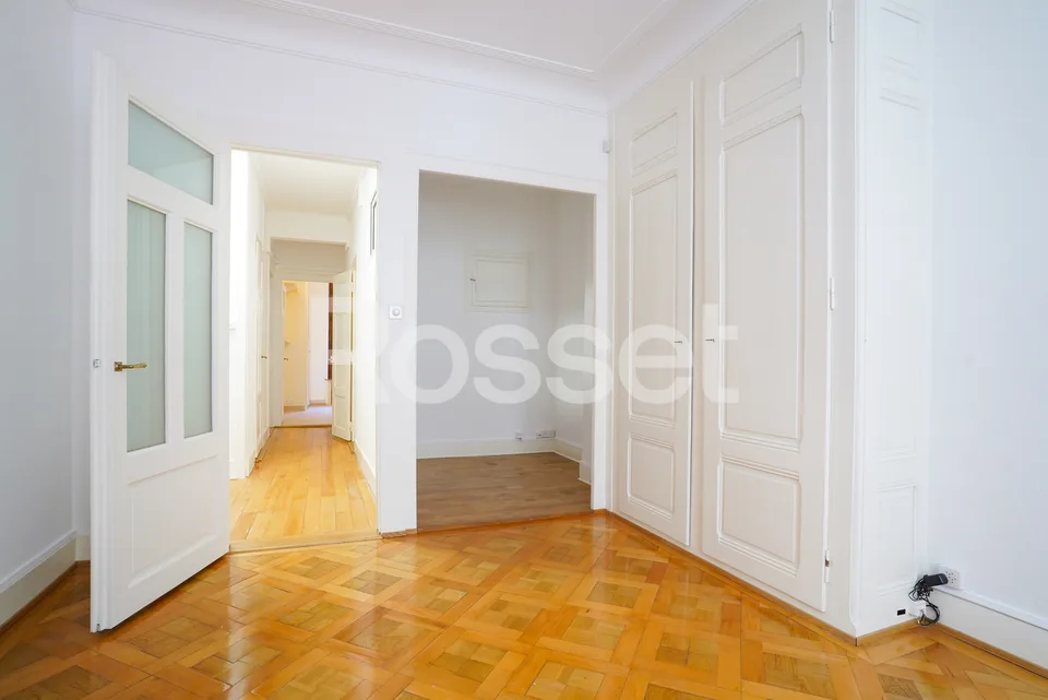 Bureaux d'env. 70m² au rez-de-chaussée