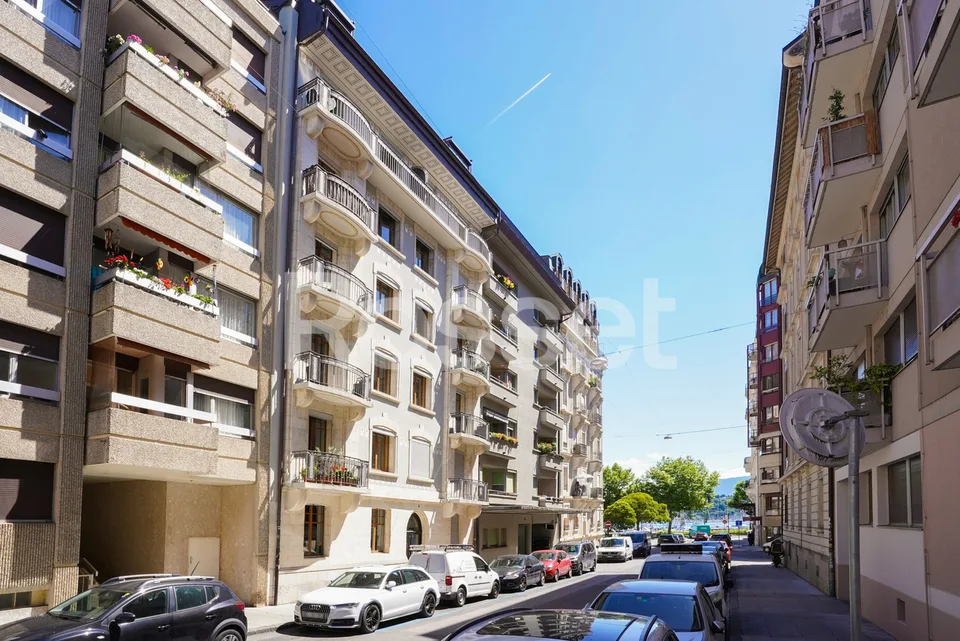 Bureaux d'env. 70m² au rez-de-chaussée