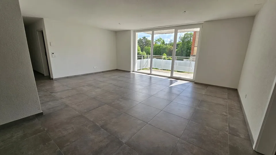 Geräumige 4,5-Zimmer-Wohnung im 1. Stock