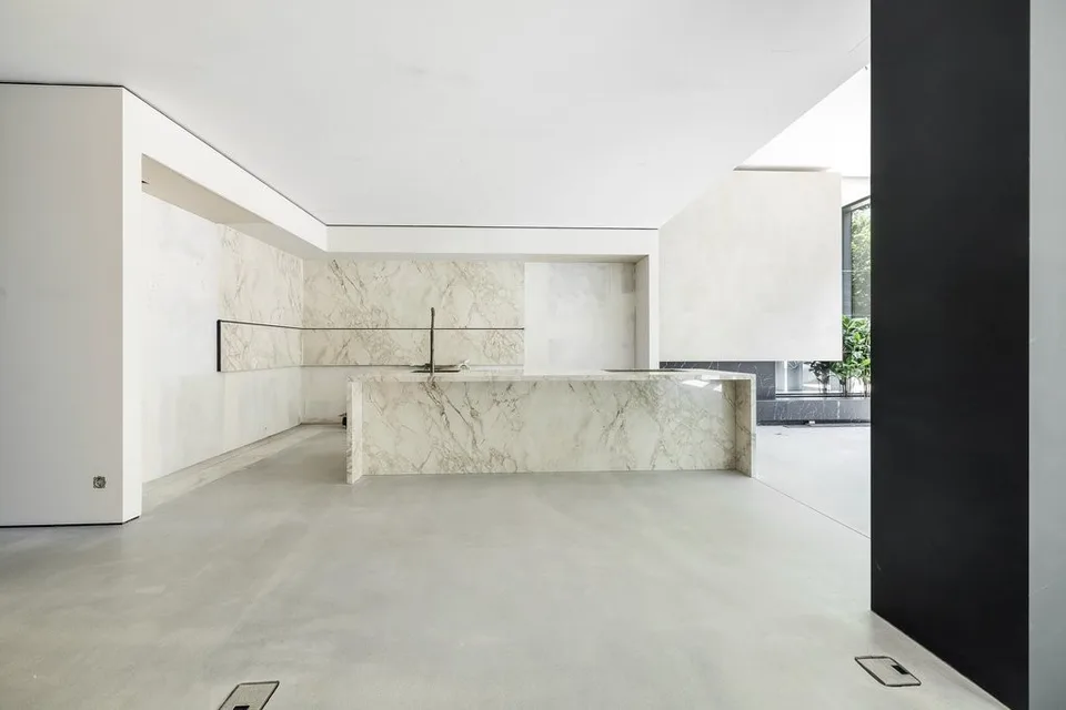 Spazio di lusso rappresentativo nella torre Claraturm