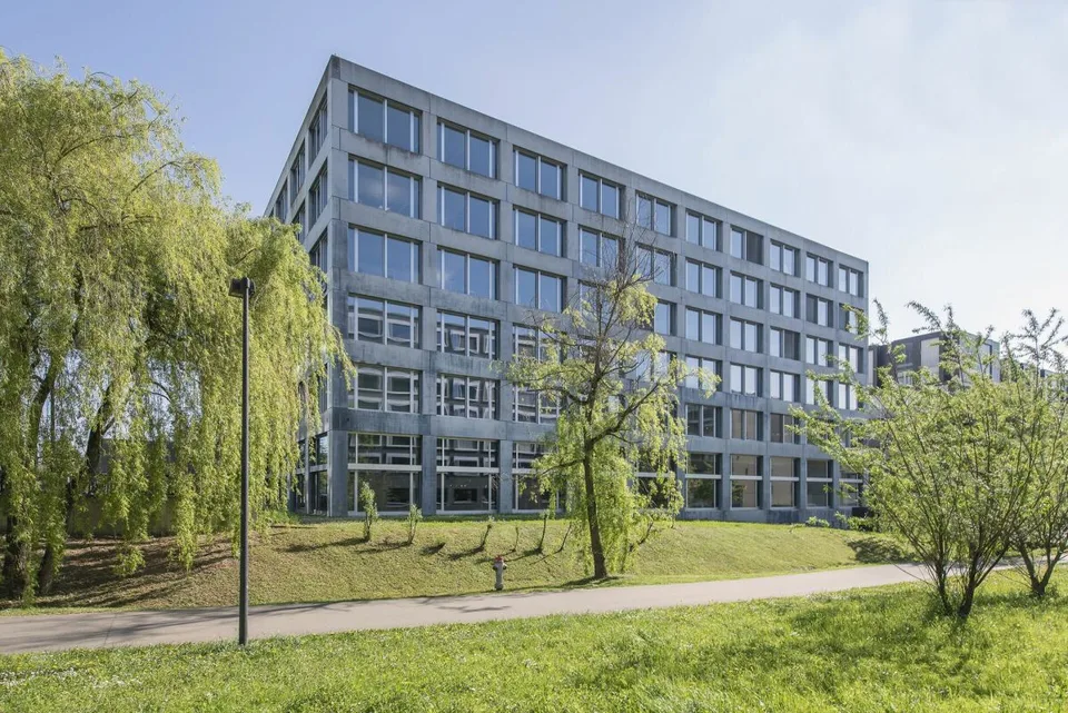 Spazi aziendali attraenti Plug & Play a Glattpark - disponibili immediatamente