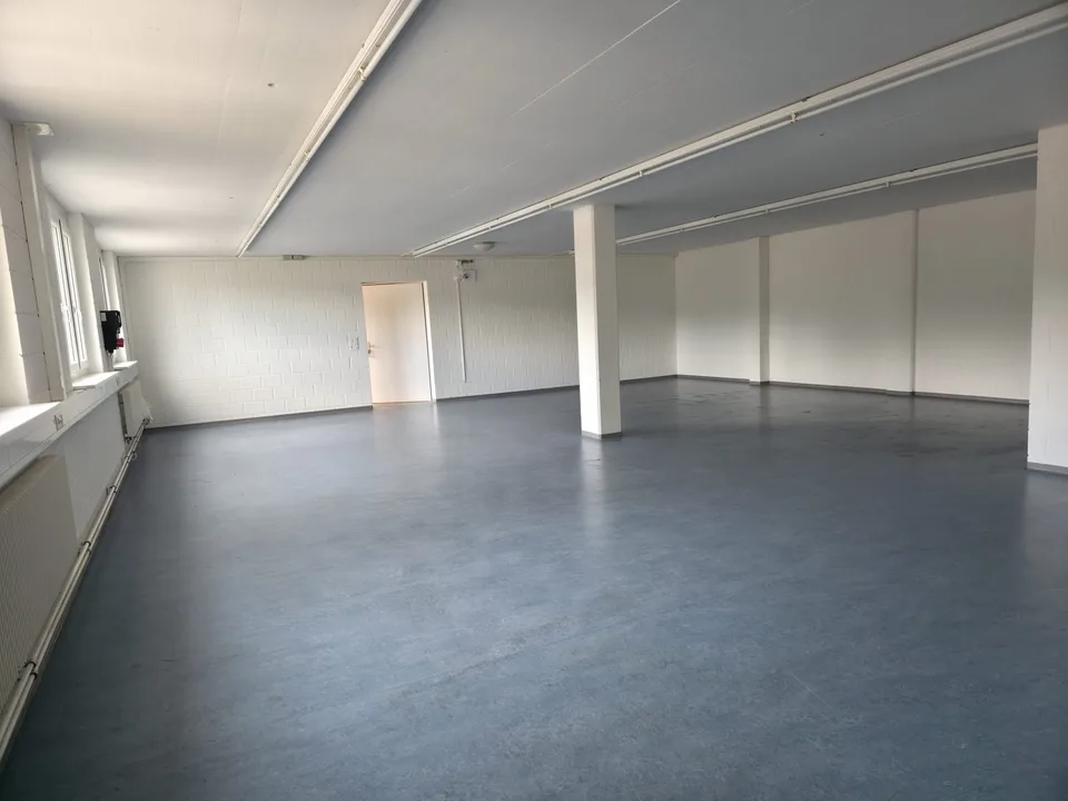 Attraktive Gewerbefläche mit optimaler Erreichbarkeit und flexibler Raumaufteilung