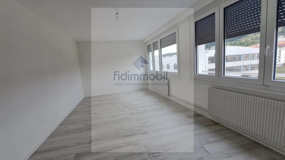 Wohnung 2,5 Zimmer in einem kürzlich renovierten Gebäude